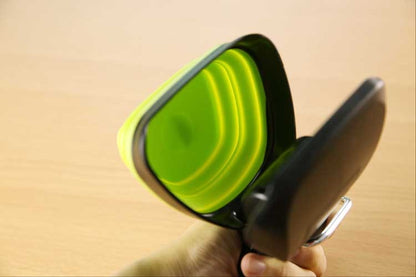 Foldable Pooper Scooper — Travel Dog Waste Picker, Leak-Proof Bag Holder, One-Hand Clean-Up