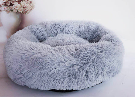 Fluffy Donut Dog & Cat Bed — Self-Warming Comfort, Non-Skid Bottom