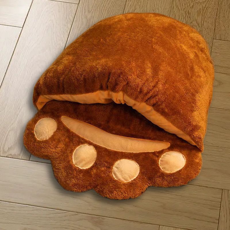 Winter Cozy Bear Paw Pet Bed — Thick, Washable, Large Space (Cats & Small Dogs)